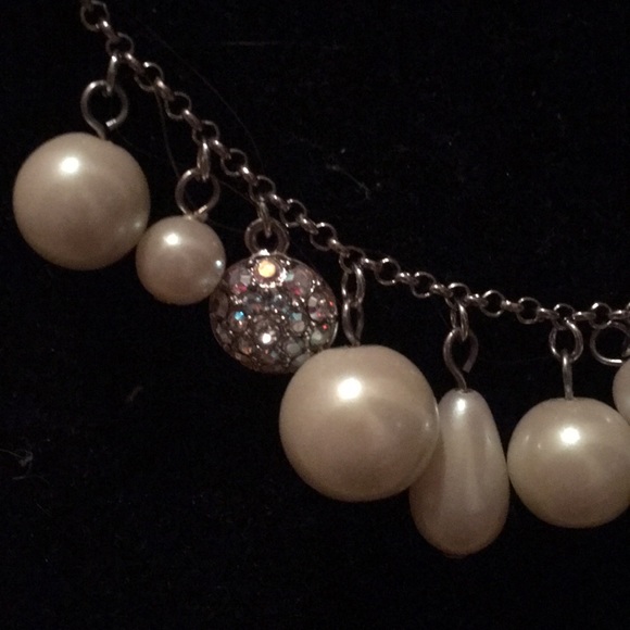 Vintage Carolee pearl and AB statement necklace - Picture 3 of 6